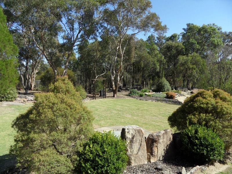 66 Dalcouth Road, Stanthorpe, Stanthorpe QLD 4380