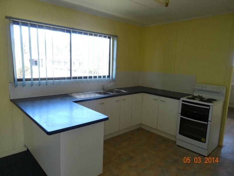 55 Wallangarra Road, Stanthorpe QLD 4380