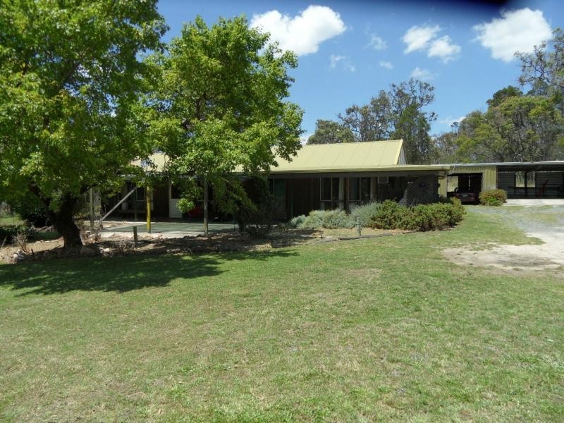 197 Ellwood Road, Applethorpe, Stanthorpe QLD 4380