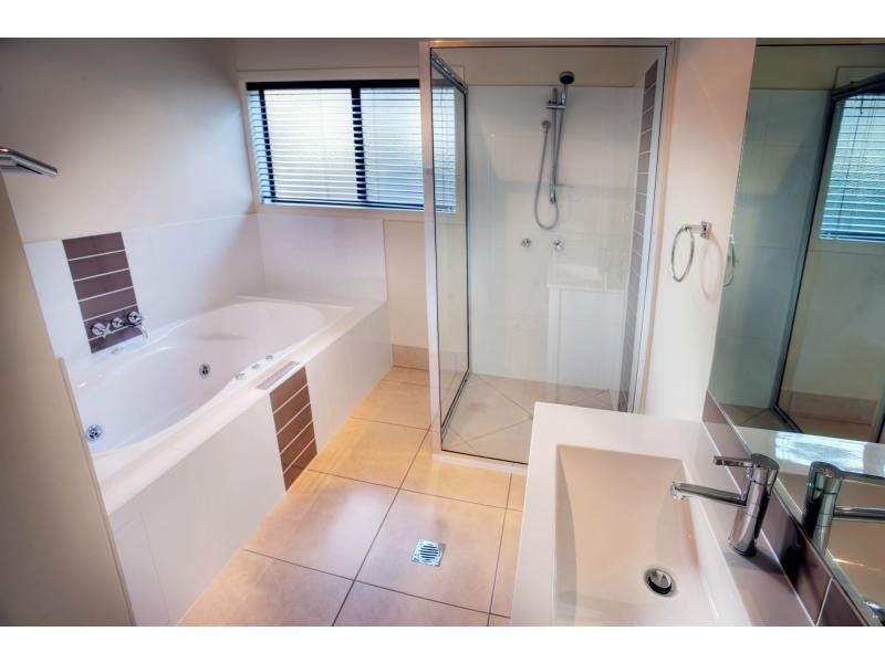 540 Old Warwick Road, The Summit, Stanthorpe QLD 4380