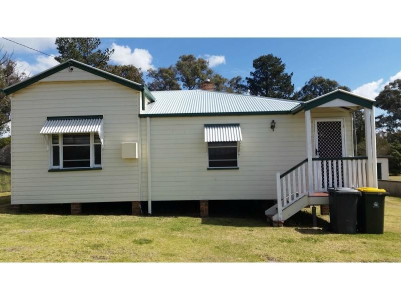 26 McGregor Terrace, Stanthorpe QLD 4380