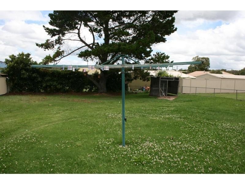 9 Ferris Street, Stanthorpe QLD 4380