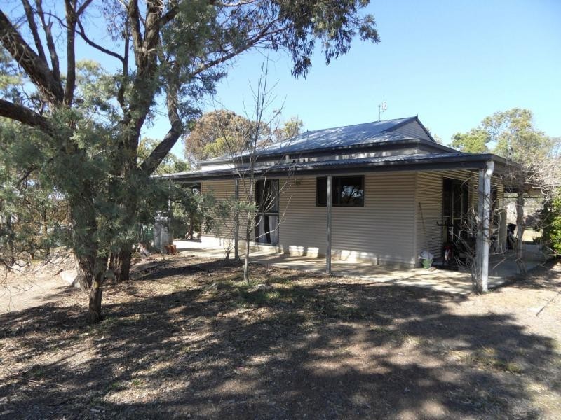 173 Newlands Road, Cottonvale, Stanthorpe QLD 4380