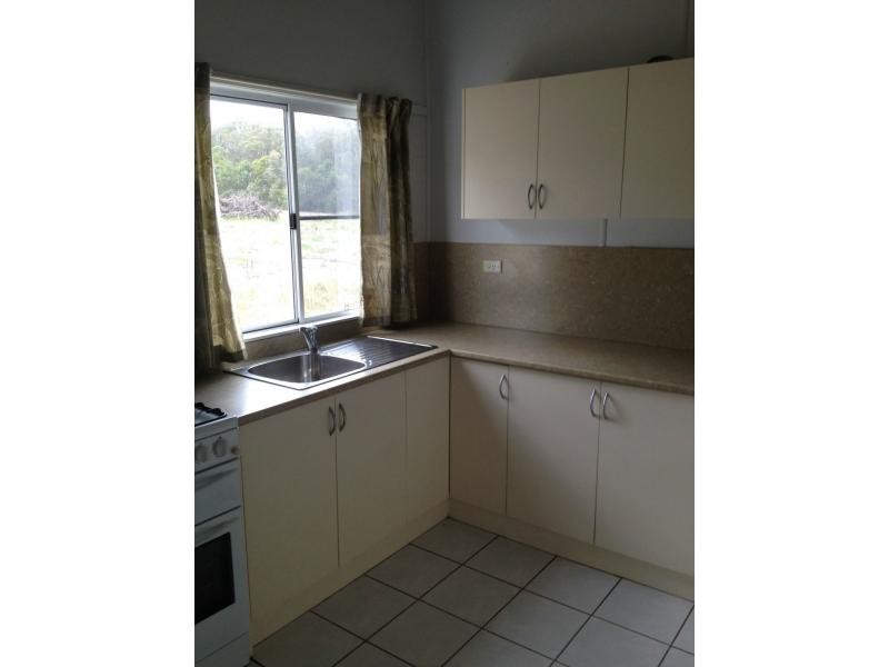 83 Perry Lane, Stanthorpe QLD 4380