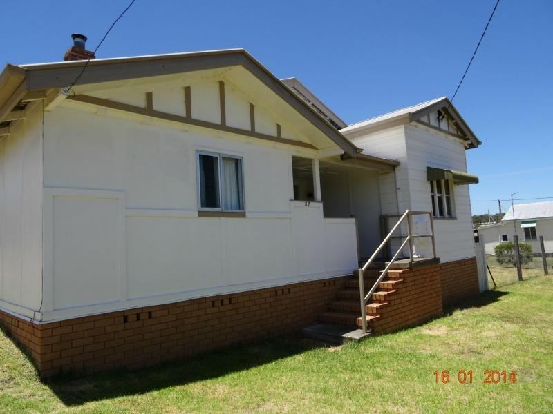 37 Matthew Street, Stanthorpe QLD 4380