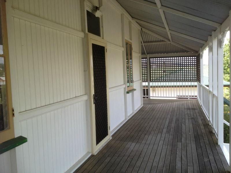 30 McGregor Terrace, Stanthorpe QLD 4380
