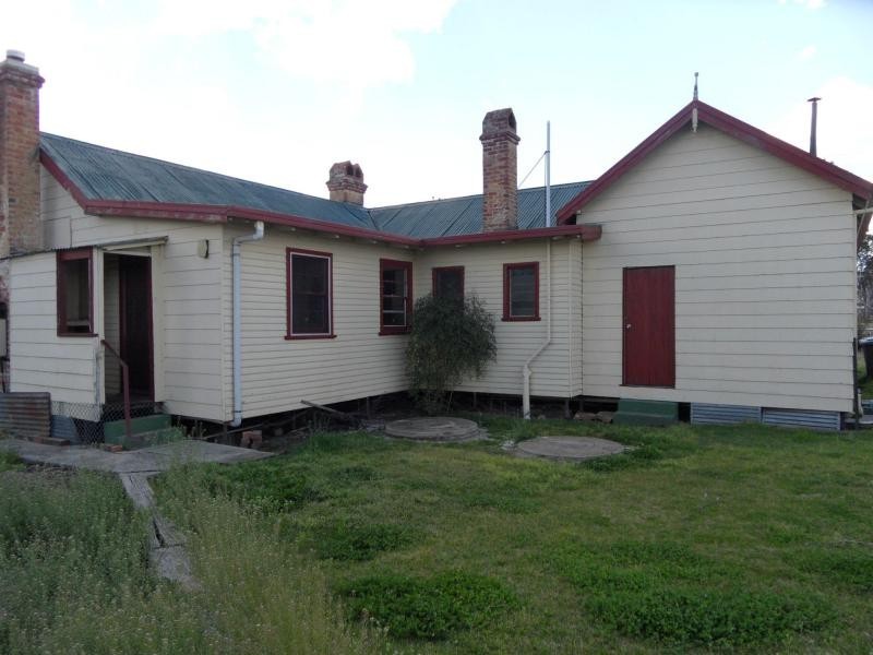 54-56 Merinda Street, Wallangarra, Stanthorpe QLD 4380