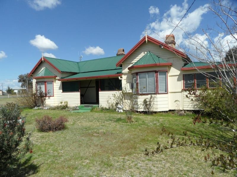 54-56 Merinda Street, Wallangarra, Stanthorpe QLD 4380