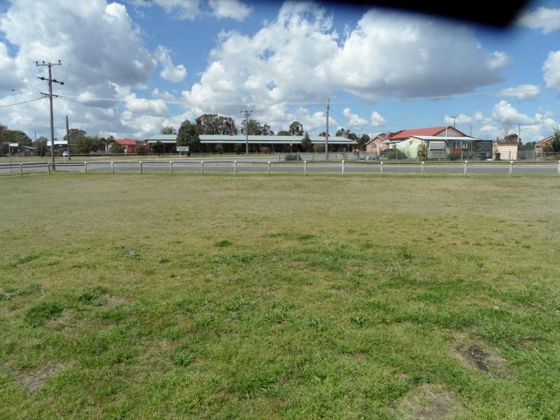54-56 Merinda Street, Wallangarra, Stanthorpe QLD 4380