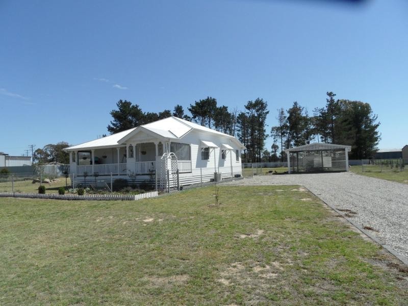 17 Border Road, Applethorpe, Stanthorpe QLD 4380