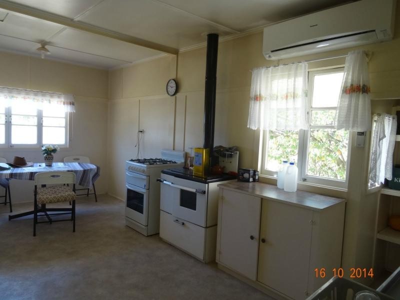 103 Amosfield Road, Stanthorpe QLD 4380