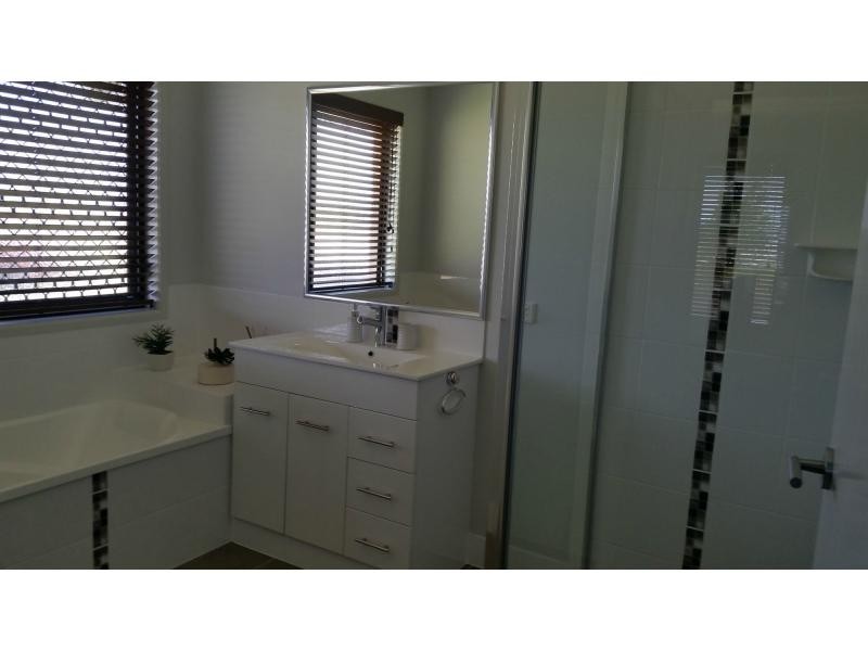 28 Barton Street, Stanthorpe QLD 4380