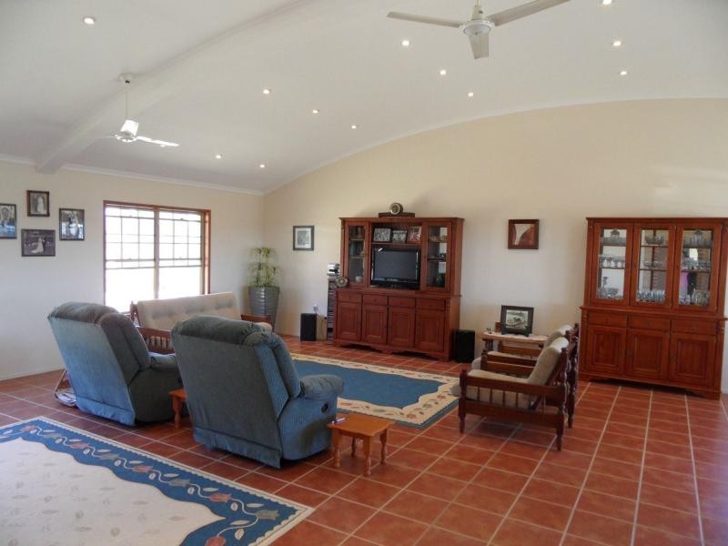 67 Rapisarda Lane, Stanthorpe QLD 4380