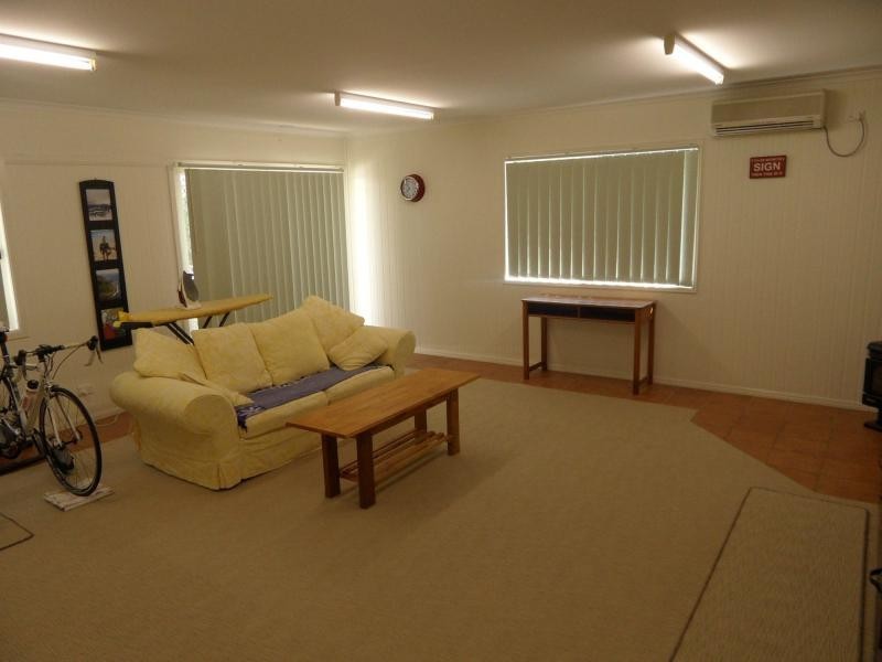 18 Pioneers Parade, Stanthorpe QLD 4380