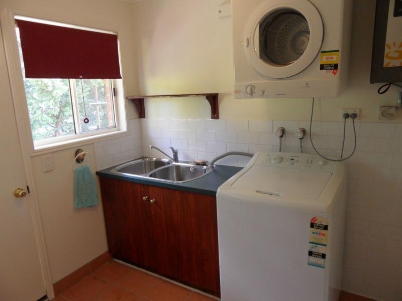 18 Pioneers Parade, Stanthorpe QLD 4380