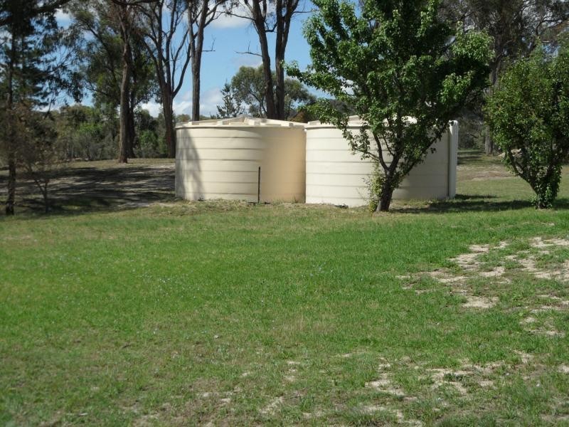 18 Pioneers Parade, Stanthorpe QLD 4380