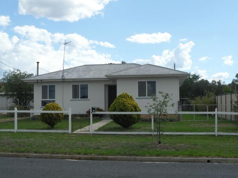 69 Sugarloaf Road, Stanthorpe QLD 4380