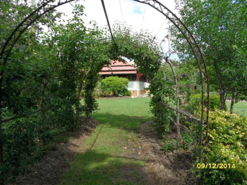 682 Eukey Road, Stanthorpe QLD 4380