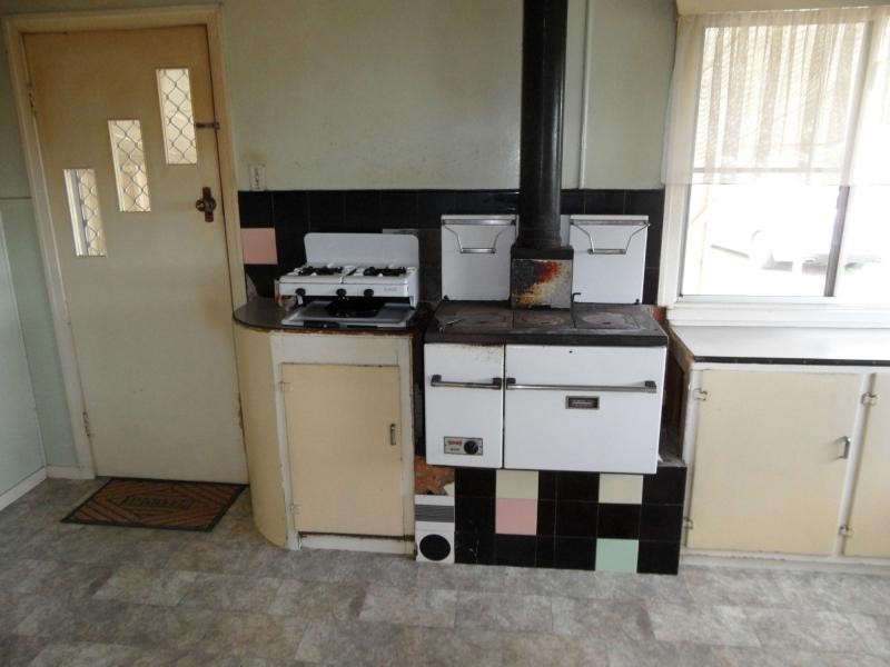 25672 New England Highway, Applethorpe, Stanthorpe QLD 4380