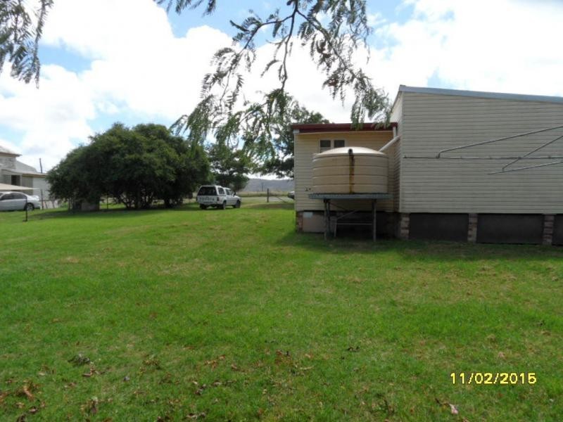 38 Rockwell Street, Wallangarra, Wallangarra QLD 4383