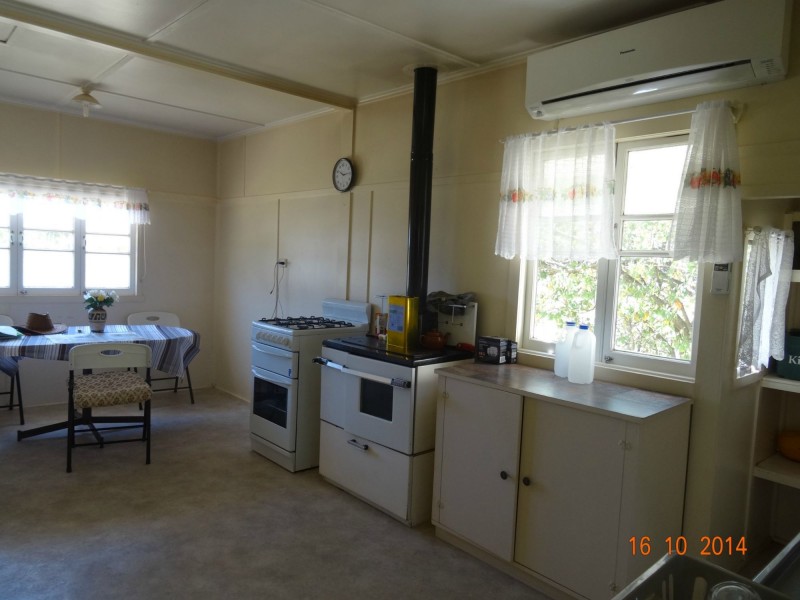 103 Amosfield Road, Stanthorpe QLD 4380