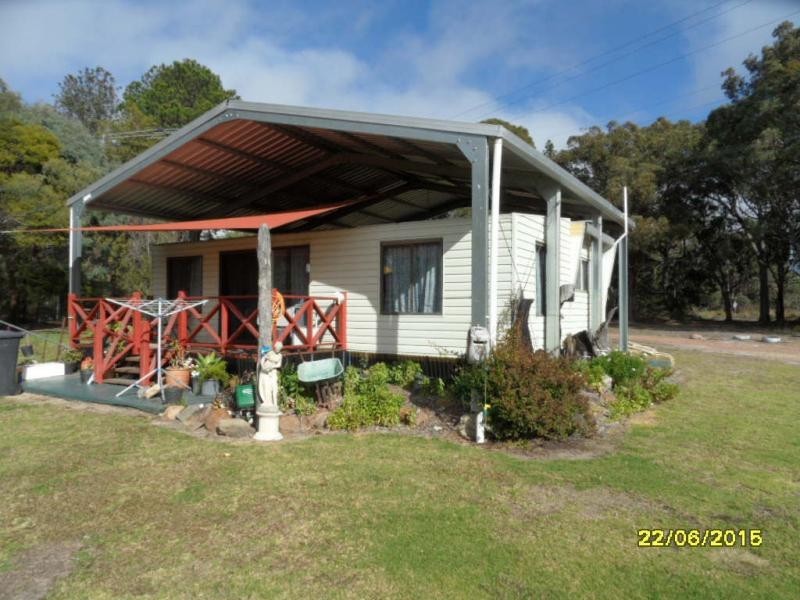 25 Belmont Drive, Stanthorpe QLD 4380