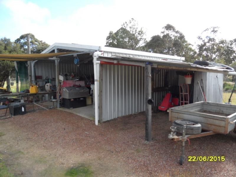 25 Belmont Drive, Stanthorpe QLD 4380