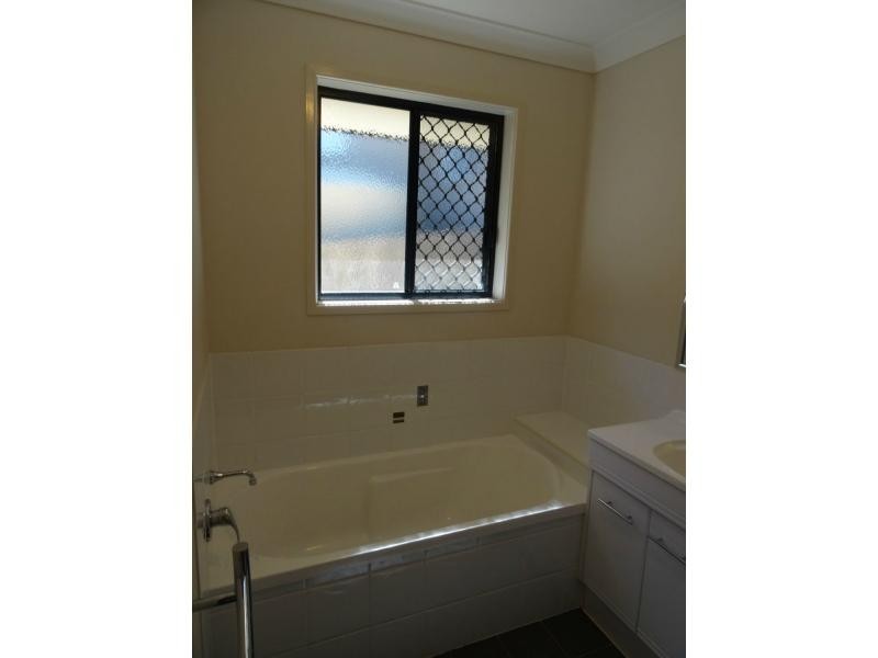 10 Anzac Street, STANTHORPE, Stanthorpe QLD 4380