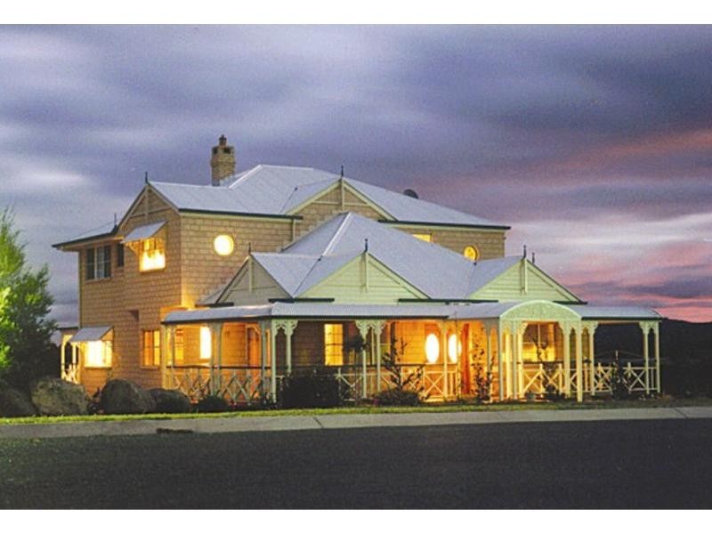 16 Pitts Street, Stanthorpe QLD 4380