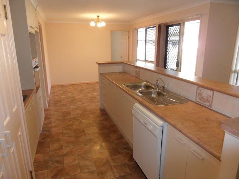 6 Pitts Street, Stanthorpe QLD 4380