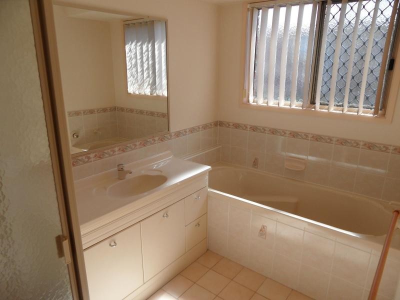 6 Pitts Street, Stanthorpe QLD 4380