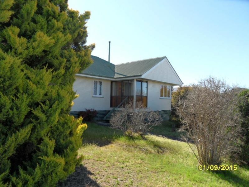 26 Stanton Street, Stanthorpe QLD 4380