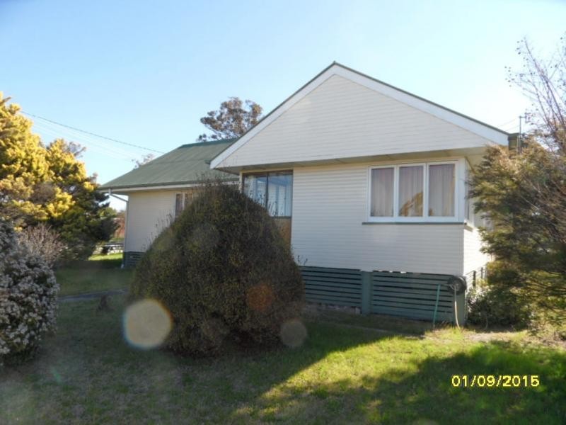 26 Stanton Street, Stanthorpe QLD 4380