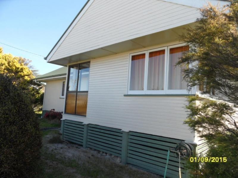 26 Stanton Street, Stanthorpe QLD 4380