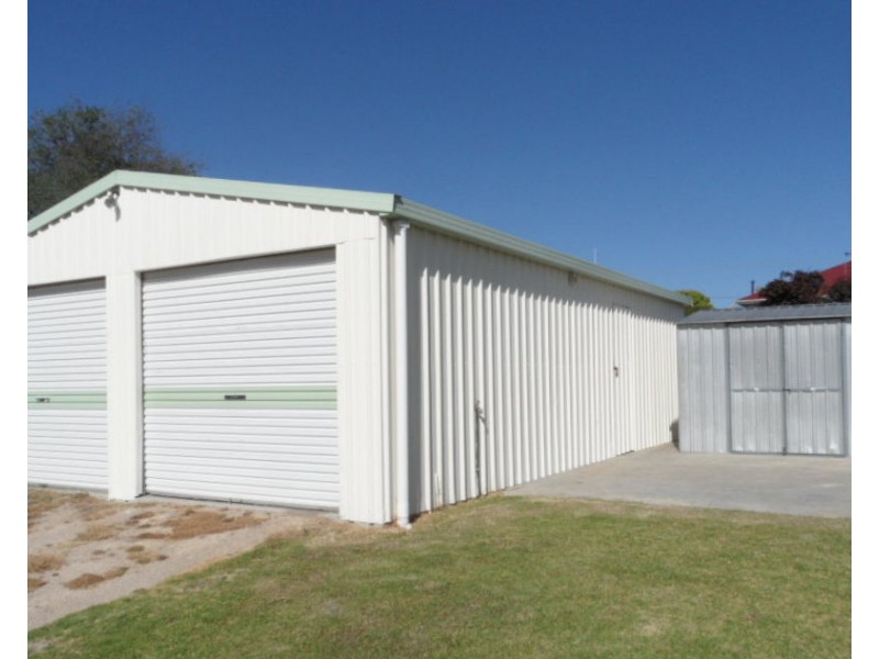 32 Denham Street, Stanthorpe QLD 4380