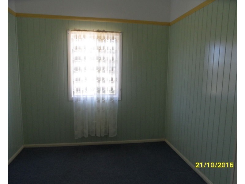 32 Denham Street, Stanthorpe QLD 4380
