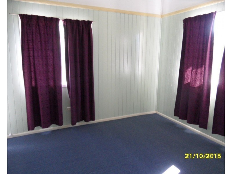 32 Denham Street, Stanthorpe QLD 4380