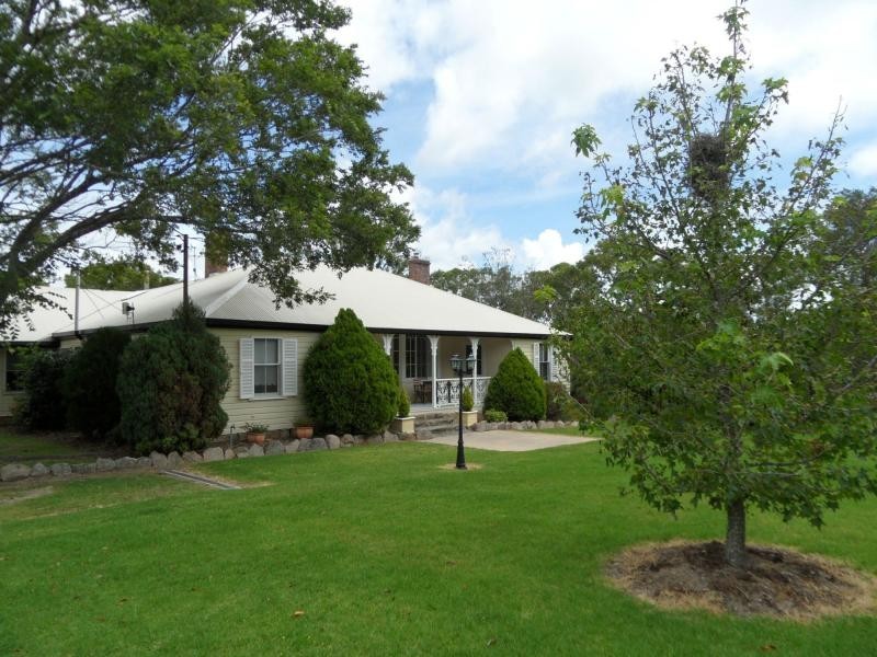 103 Old Caves Road, Stanthorpe QLD 4380