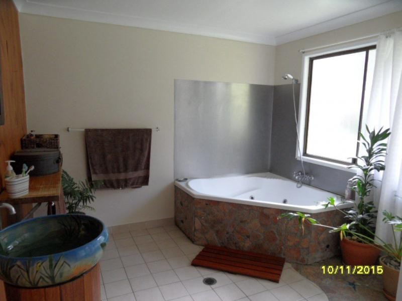 370 Mt Tully Road, Stanthorpe, Stanthorpe QLD 4380