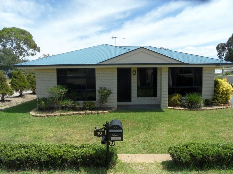 10 Barton Street, Stanthorpe QLD 4380