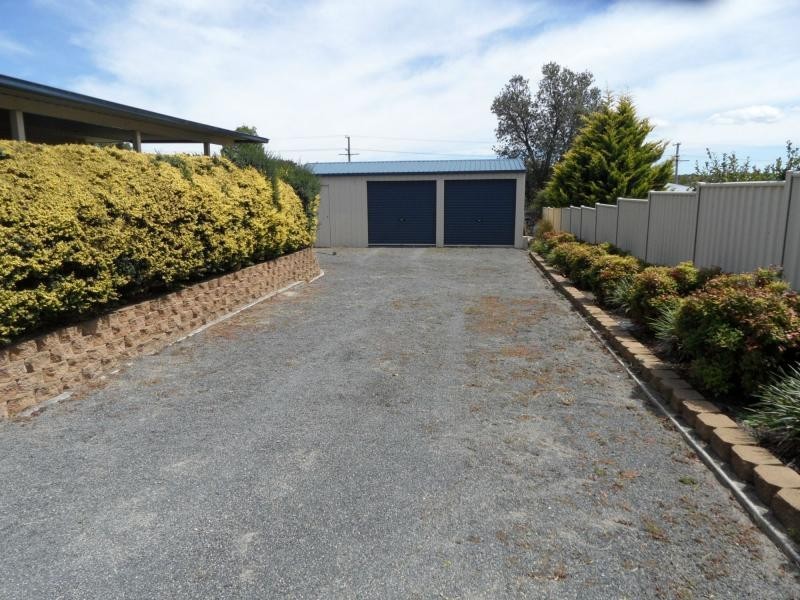 10 Barton Street, Stanthorpe QLD 4380