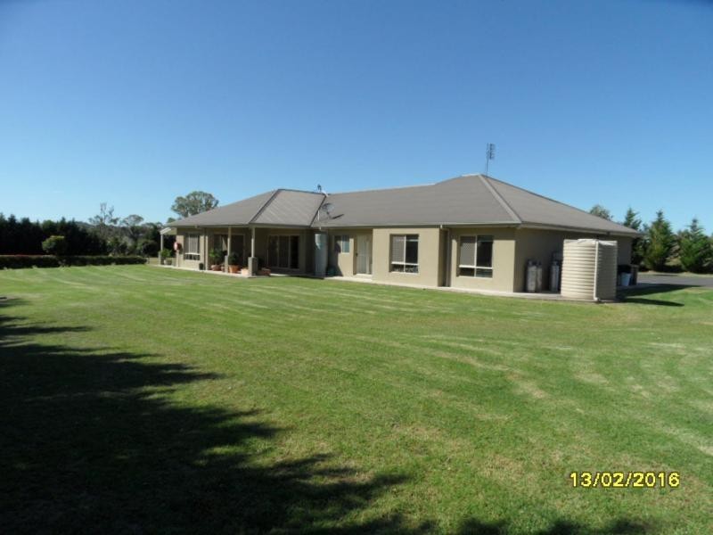 18 Manns Lane, Stanthorpe QLD 4380