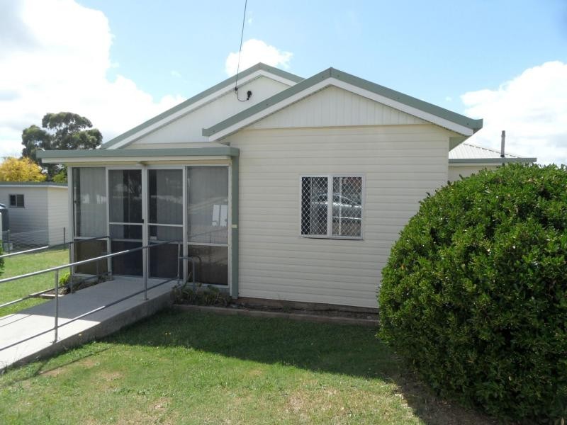 33 Hillcrest Street, Stanthorpe QLD 4380