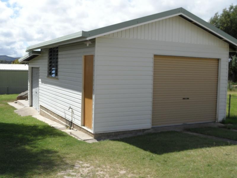 33 Hillcrest Street, Stanthorpe QLD 4380