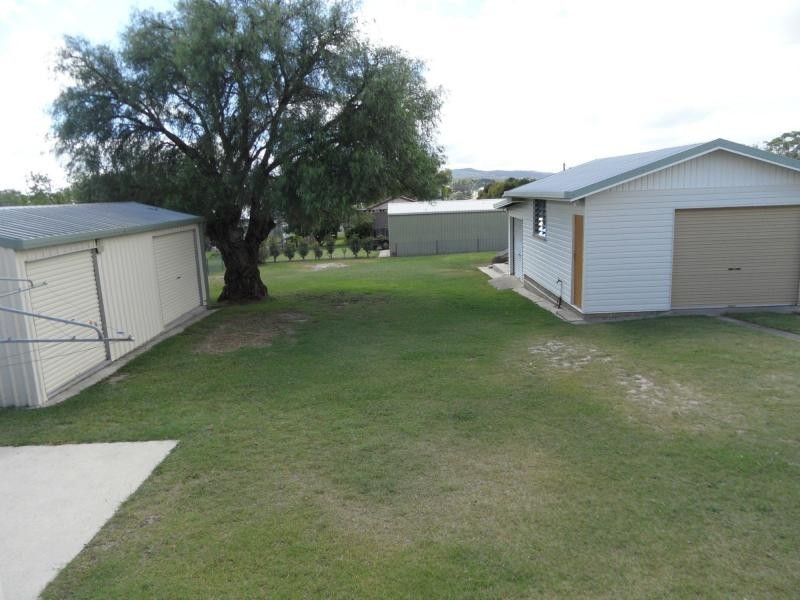 33 Hillcrest Street, Stanthorpe QLD 4380