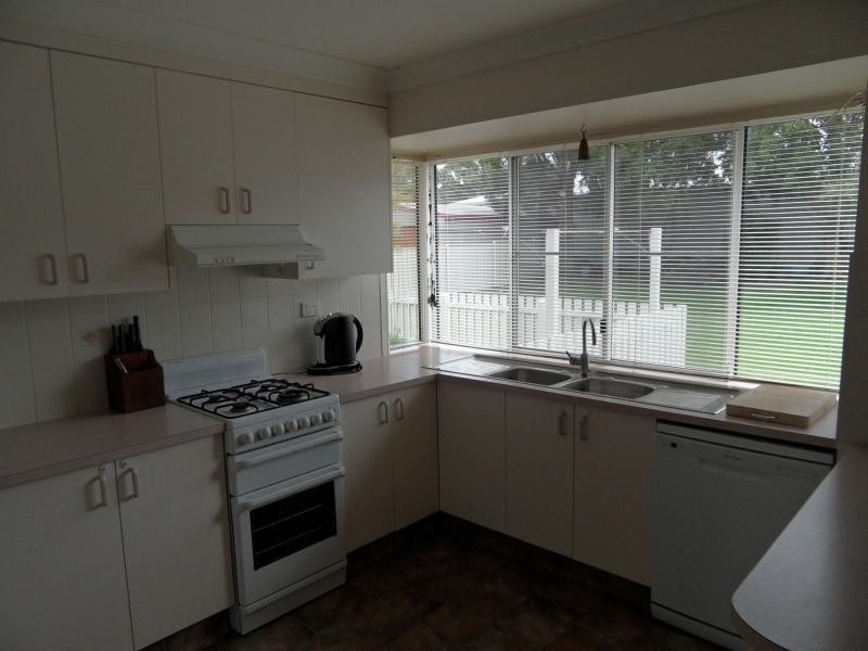 74 College Road, Stanthorpe QLD 4380