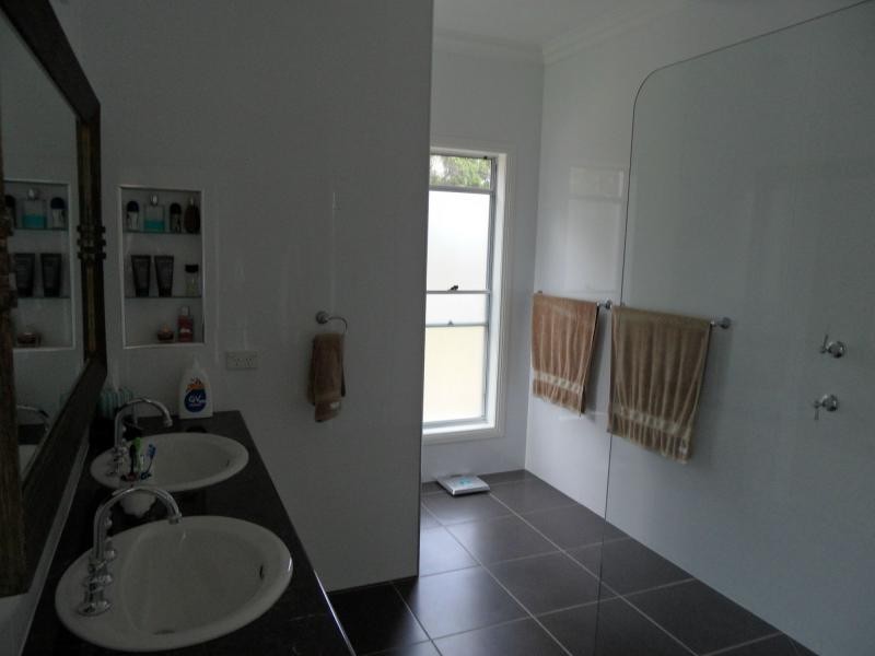 44 Melaleuca Crescent, Stanthorpe QLD 4380