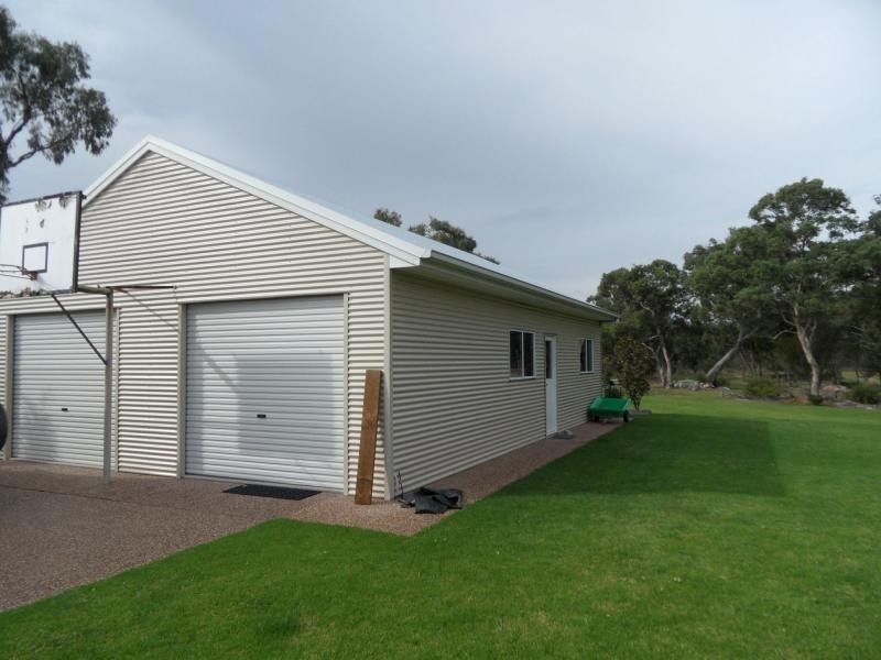 44 Melaleuca Crescent, Stanthorpe QLD 4380