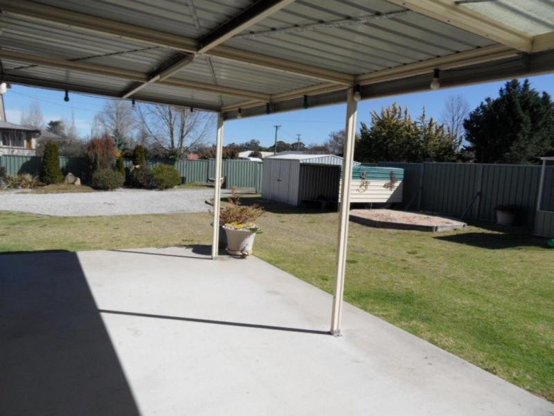 83 College Road, Stanthorpe QLD 4380