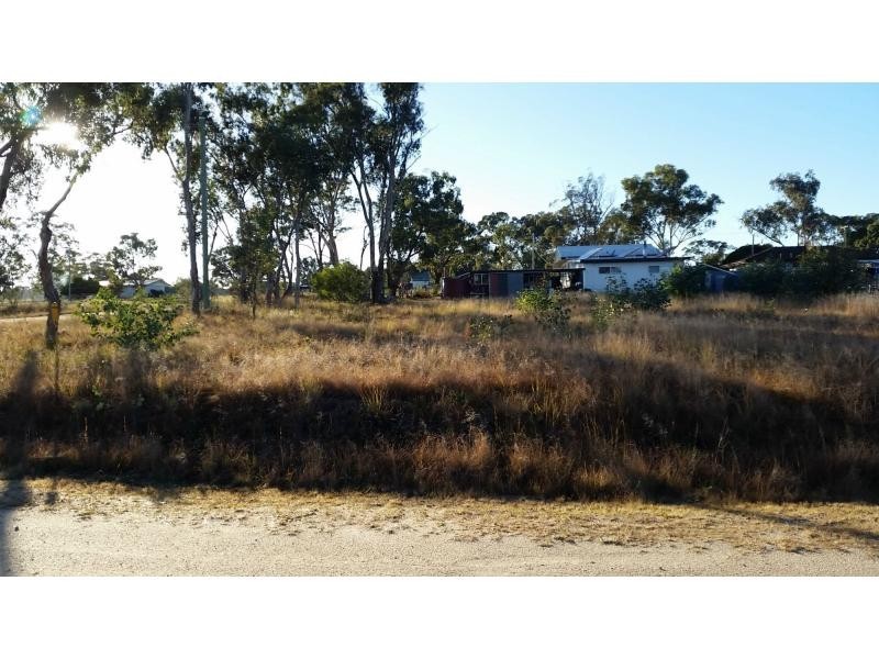L8 Glover Street, Glen Aplin QLD 4381